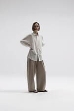 カネマサフィル 2026年春夏コレクション、エジプトの砂漠をわたり歩く探検者｜写真32