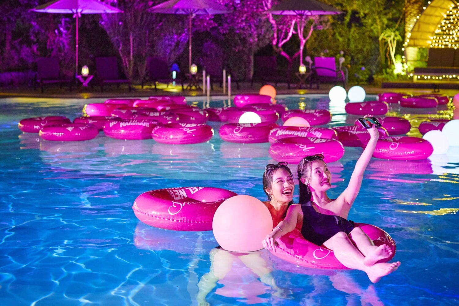 ホテルニューオータニ幕張“ピンクに染まる”幻想的ナイトプール、DJライブも