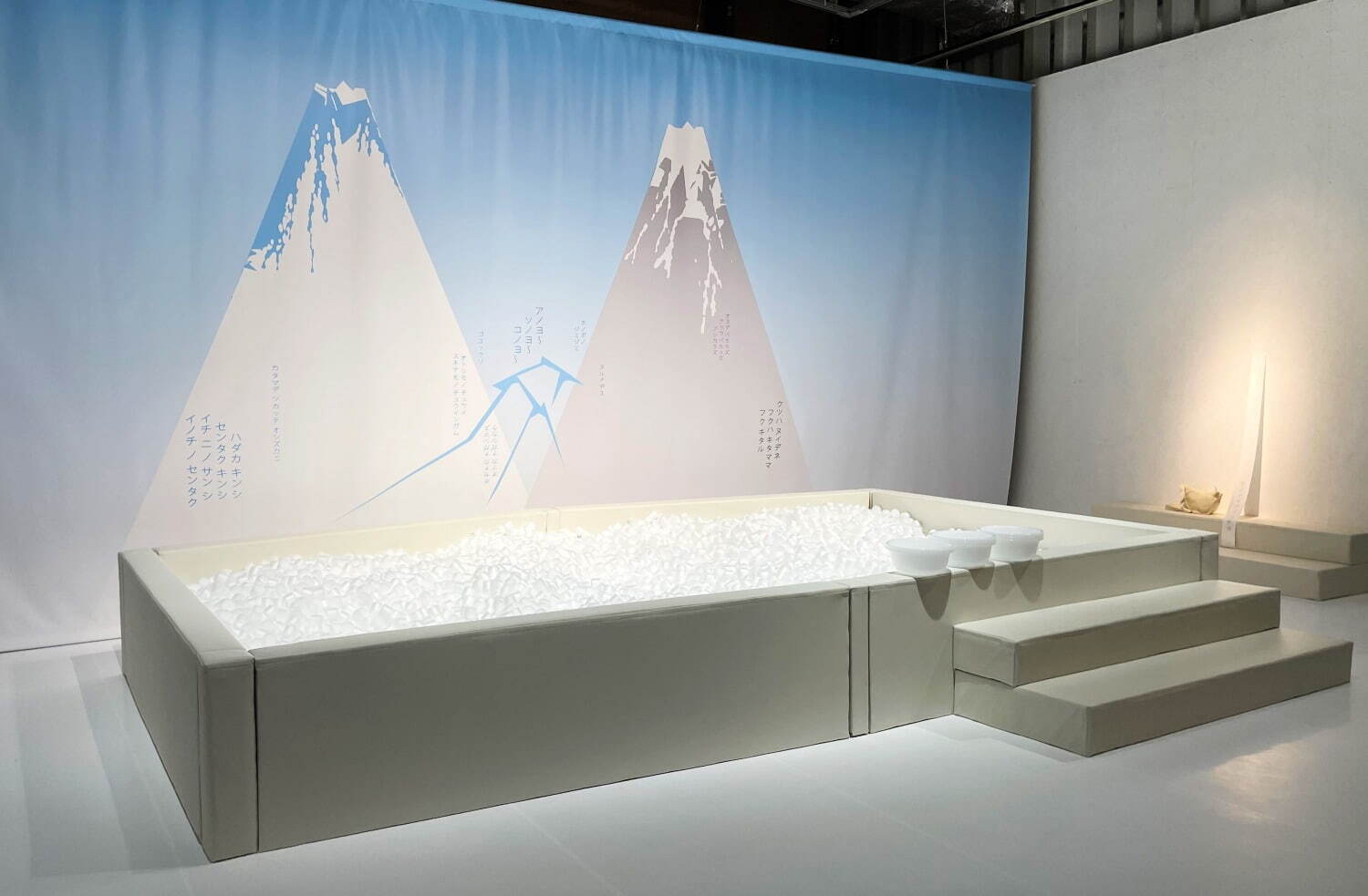 オバケ湯 祖父江慎 PLAY! MUSEUMでの展示風景
(撮影:田附勝)