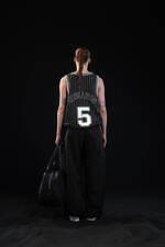 Y-3 2026年春夏コレクション、身体の躍動と変化が繋ぐファッションとスポーツ｜写真26