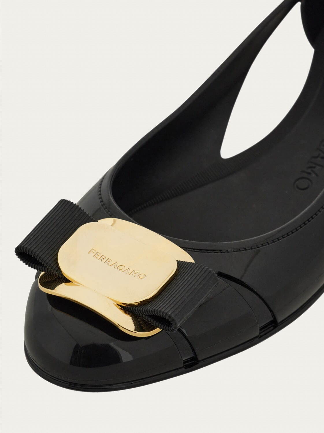 直営店☆Ferragamo☆ Vara プラットフォーム リボン サンダル 美品 Salvatore Ferragamo サルヴァトーレフェラガモ ヴァラ