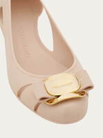 フェラガモ(Ferragamo) ヴァラ｜写真4