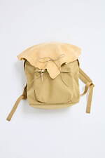 ビズビムの“高耐久ナイロン”ショルダーバッグ＆サンダル、鹿革フラップのバックパックも｜写真7