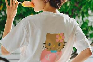 ロペピクニック×“こんがり日焼け”「ハローキティ」Tシャツ、アロハ風花柄シャツや刺繍タオルも