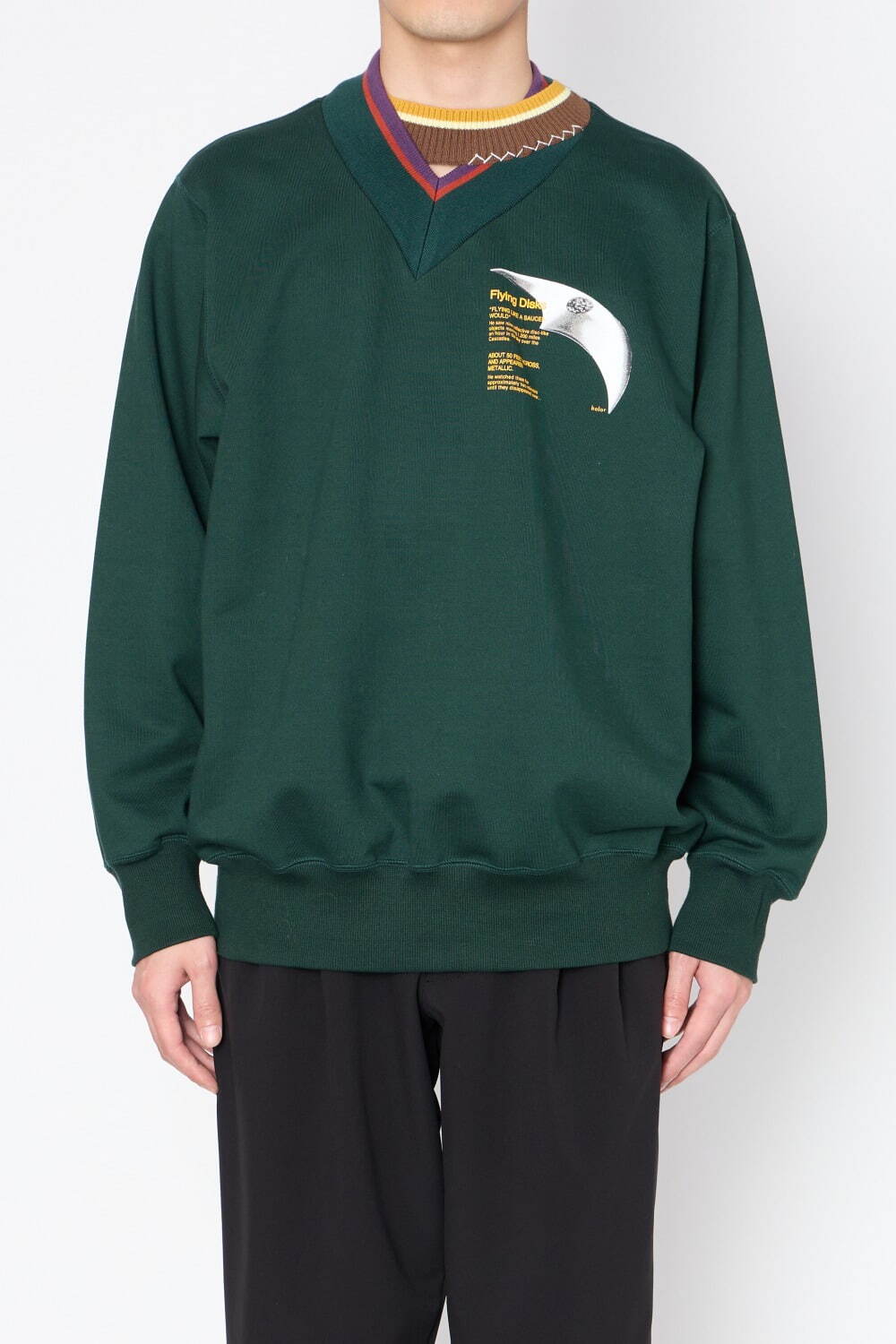 カラー“裏返し”デザインのアシンメトリーブルゾン＆ウールのボリューム袖アウター｜写真38