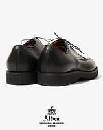 エンジニアド ガーメンツ×オールデンの革靴、スエードや“老舗タンナー”レザーのVチップ｜写真5