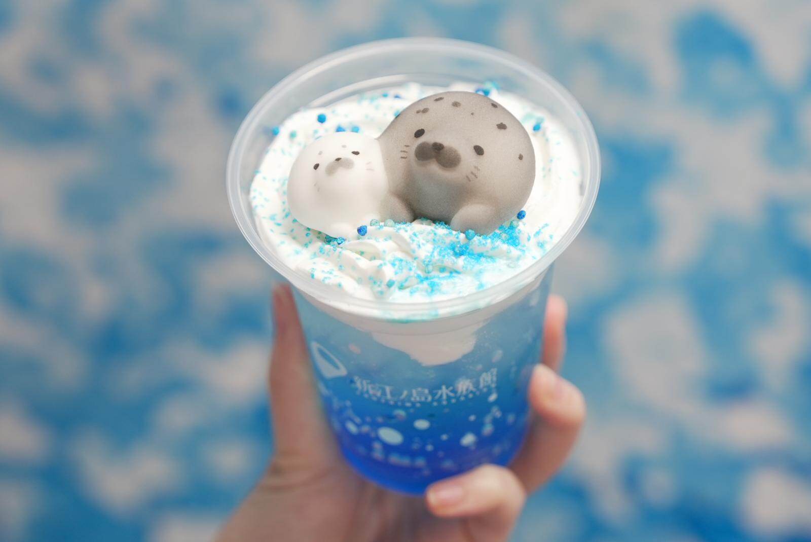 あざらし親子のライチソーダ 750円
