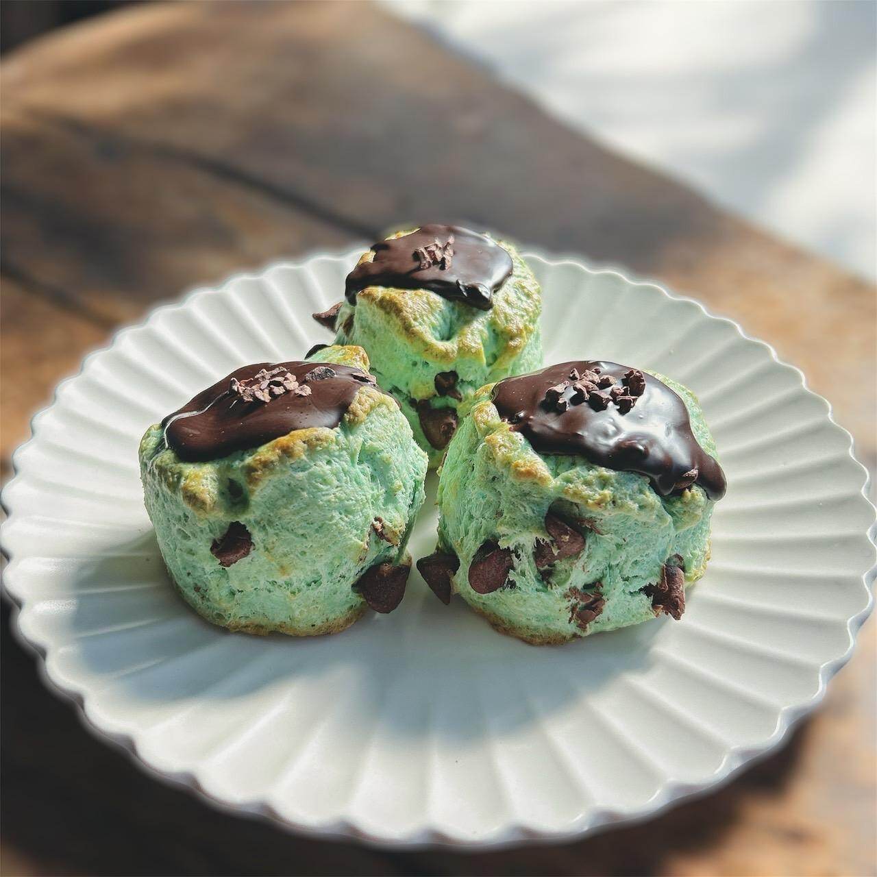 はじまりの紅茶「抹茶チョコミントスコーン」1個 580円