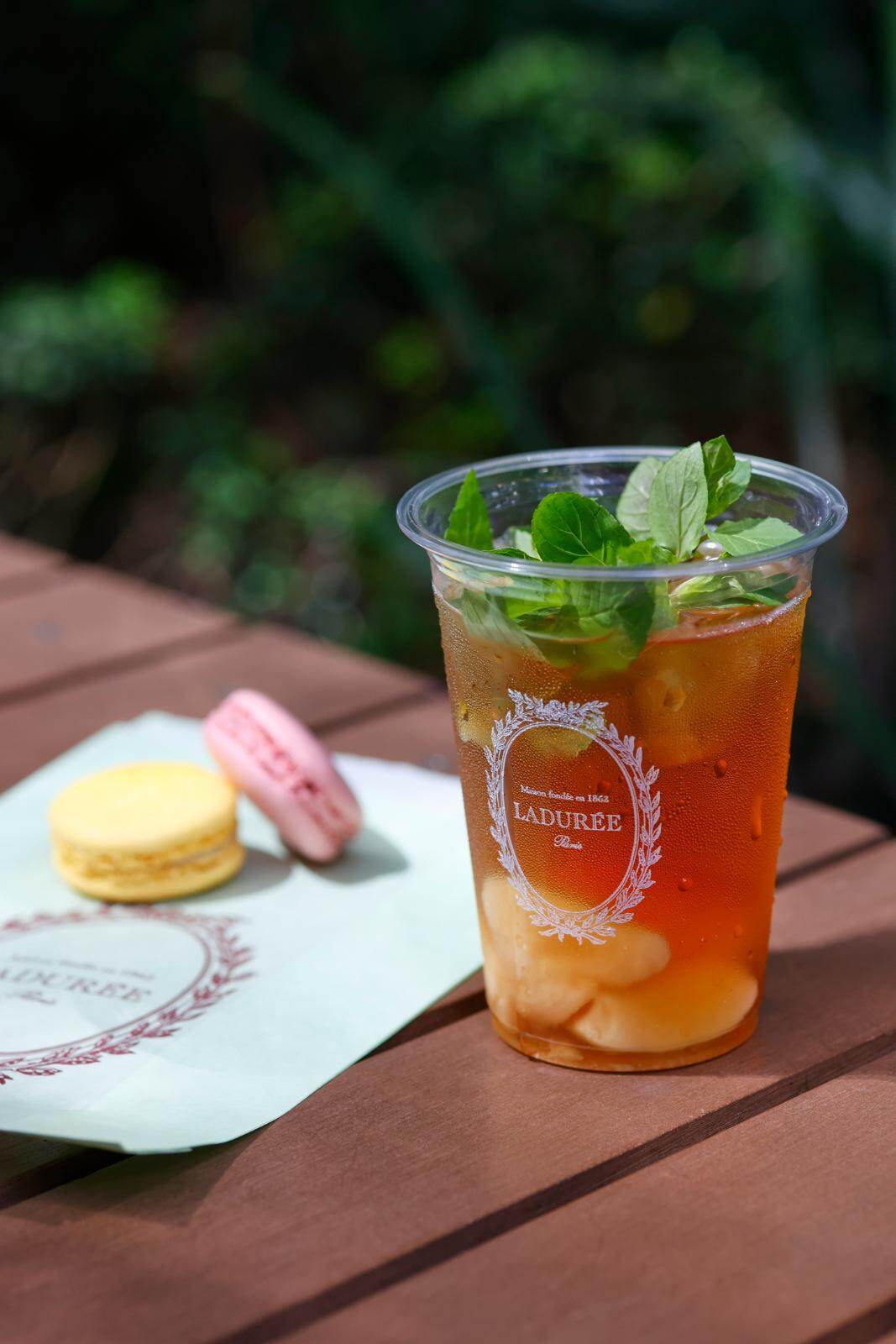 ラデュレ夏限定デザート、桃クリームやソルベ重ねた“白桃パフェ”＆淡いピンクの白桃スムージーなど｜写真8