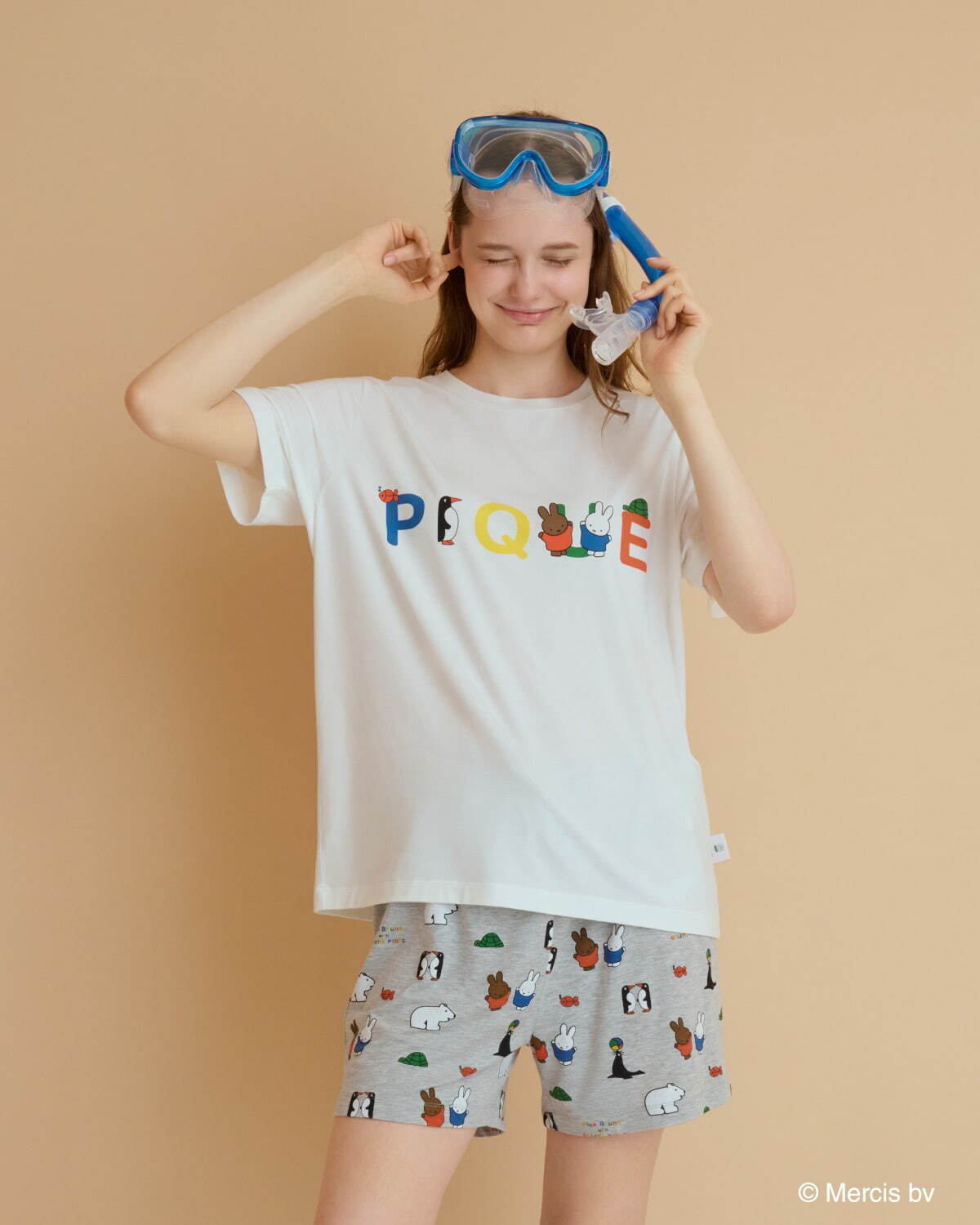 ワンポイントTシャツ(ウィメンズ) 5,170円、(キッズ) 4,400円、(ベビー) 4,400円
総柄ショートパンツ(ウィメンズ) 5,940円、(キッズ) 4,180円、(ベビー) 4,180円