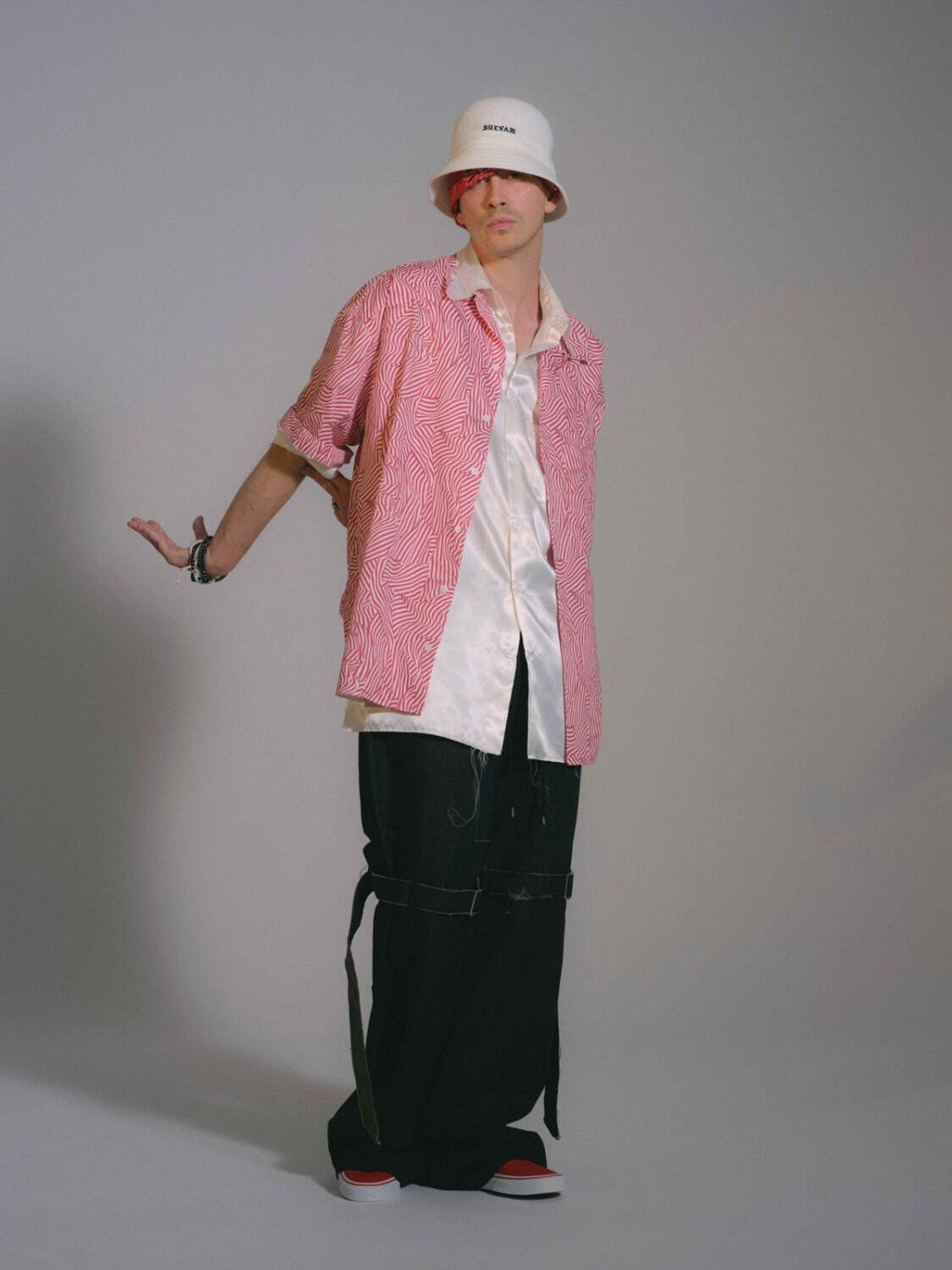 サルバム(sulvam) 2026年春夏ウィメンズ&メンズコレクション  - 写真2