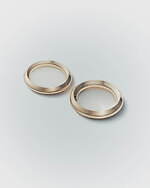 シハラのゴールドジュエリー、“家具や照明”の造形をイメージしたユニセックスリング｜写真11