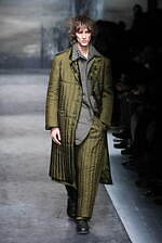ヨウジヤマモト　プール　オム ブラック 綿　麻セットアップスーツ STAFF STYLING｜THE SHOP YOHJI YAMAMOTO