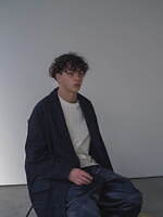 ポリプロイド、ヘリンボーンツイードのステンカラーコート＆“トレンチコート風”ロングジレなど｜写真65