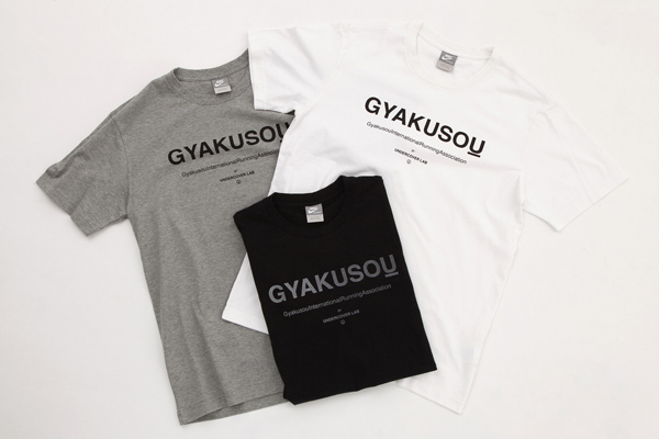 GYAKUSOU CUSTOMIZATION Tシャツ ￥6,825(税込)