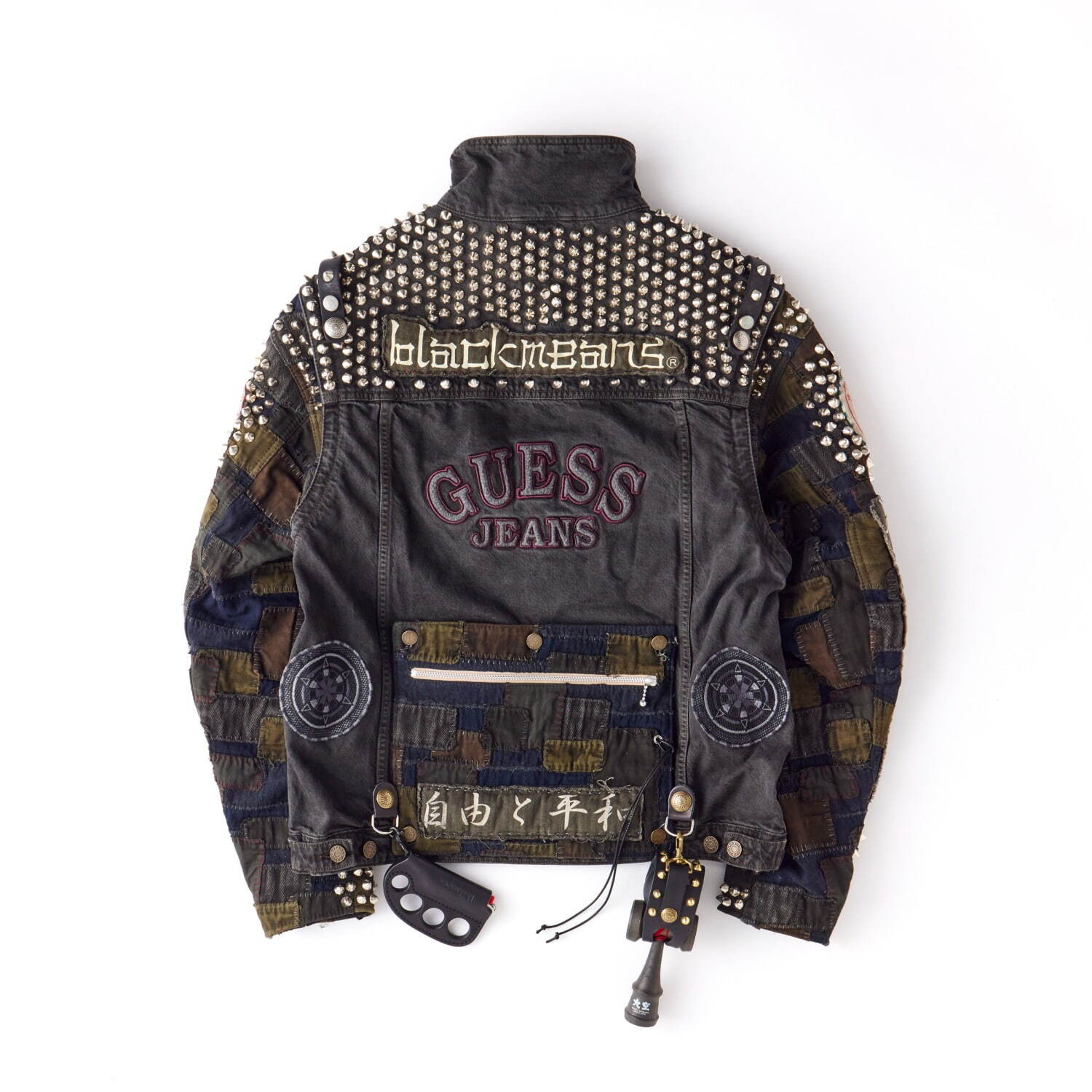GUESS JEANS“アジア本土初”旗艦店が東京・表参道に、M A S Uコラボデニムなど限定販売｜写真12
