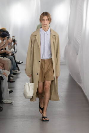 システム(SYSTEM) 2026年春夏ウィメンズ&メンズコレクション  - 写真7