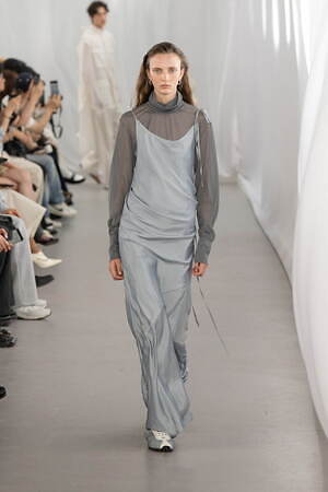 システム(SYSTEM) 2026年春夏ウィメンズ&メンズコレクション  - 写真14