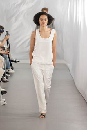 システム(SYSTEM) 2026年春夏ウィメンズ&メンズコレクション  - 写真17