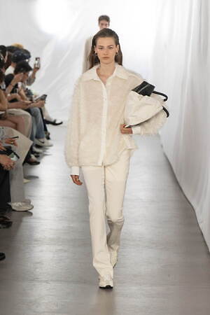 システム(SYSTEM) 2026年春夏ウィメンズ&メンズコレクション  - 写真28