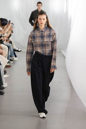 システム(SYSTEM) 2026年春夏ウィメンズ&メンズコレクション  - 写真44