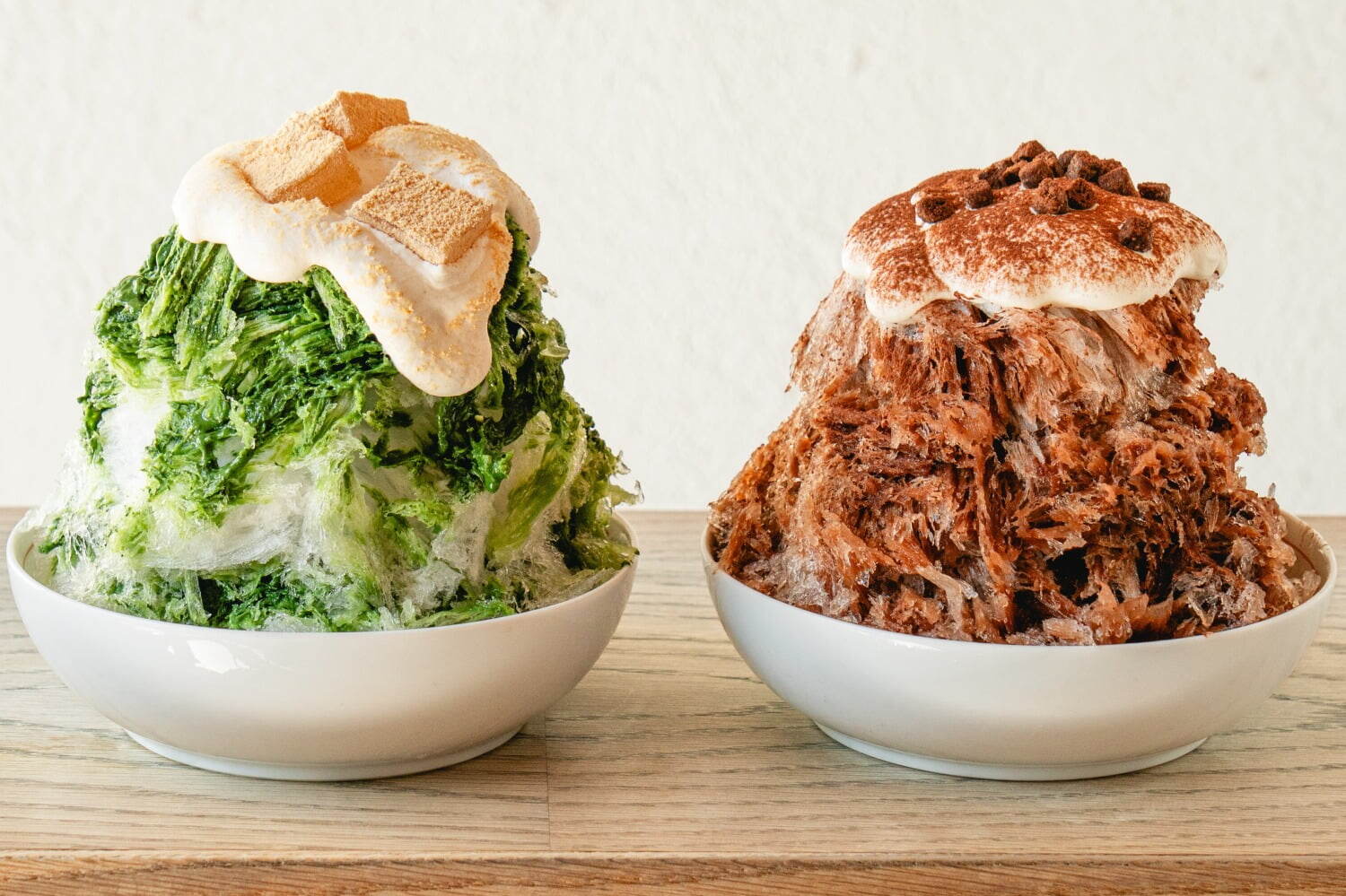 カフェ キツネの“ふわふわ”かき氷、きな粉クリーム×わらび餅の