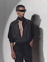 エムエム6 メゾン マルジェラ初のメンズ、光沢スリーブのジャケット＆ドレープ引き立つウールトレンチ｜写真4