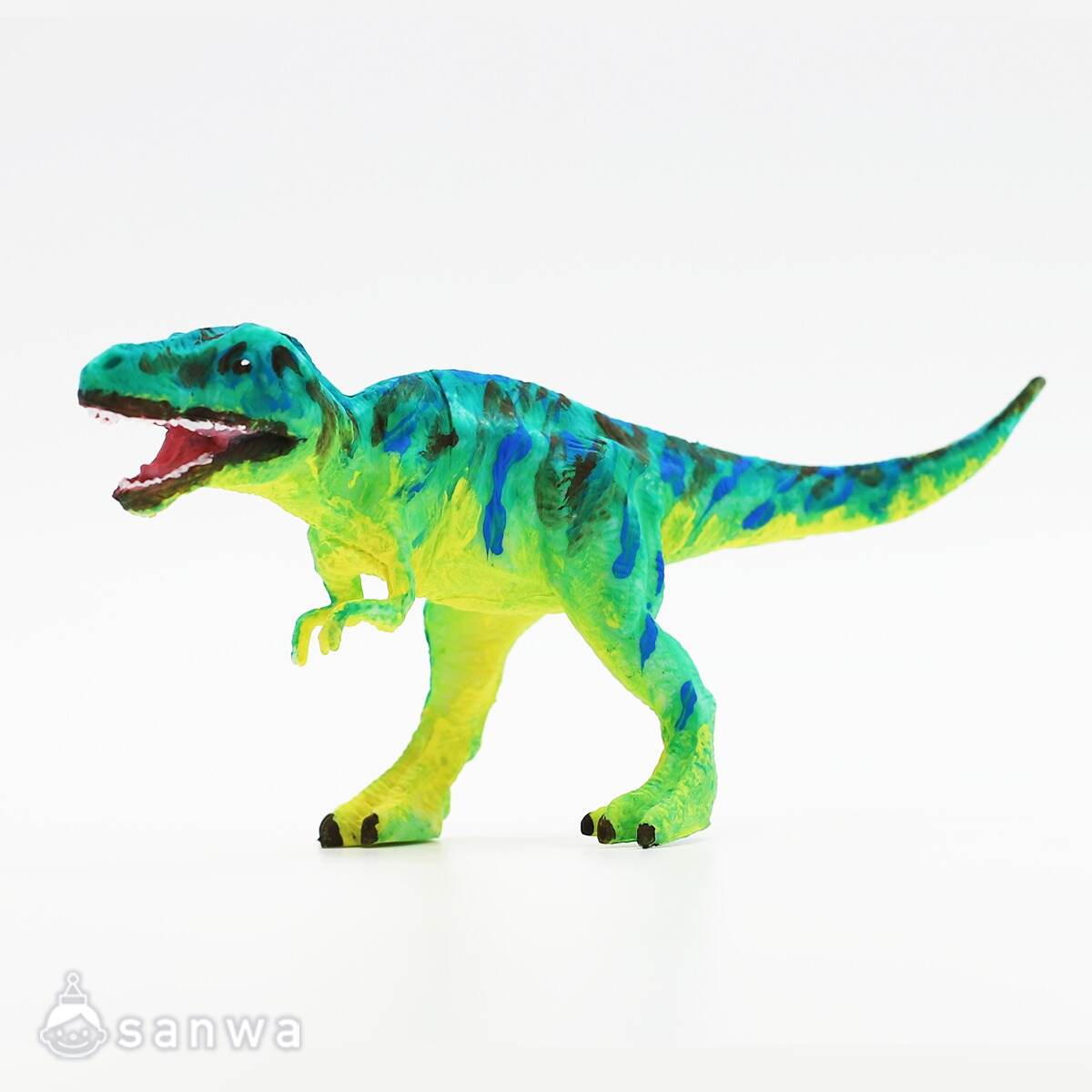 恐竜フィギュア色塗り体験
参加費：500円