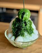 新宿髙島屋「カフェ むにぺこ」絶品スイーツ目白押し、“苦くない”濃厚抹茶のかき氷＆割るティラミス｜写真1