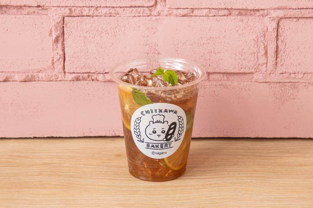 ちいかわベーカリー“こんがり日焼け”したハチワレ・うさぎの夏パン、カスタードやチョコクリーム入り｜写真11