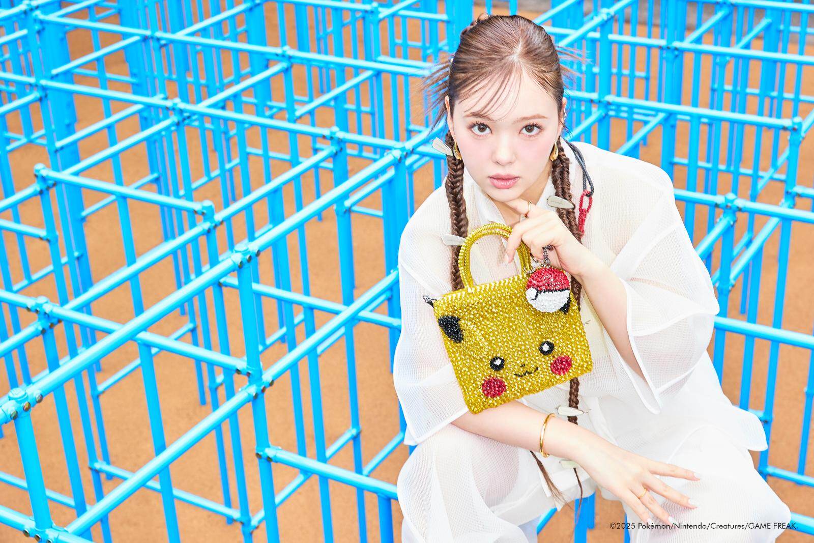 バッグ 94,600円(ピカチュウ)、チャーム 38,500円