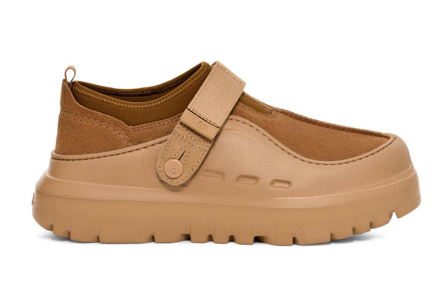 UGG“ロープ風”シューレースの厚底スニーカー＆ぽってりソールのスリッポン｜写真12