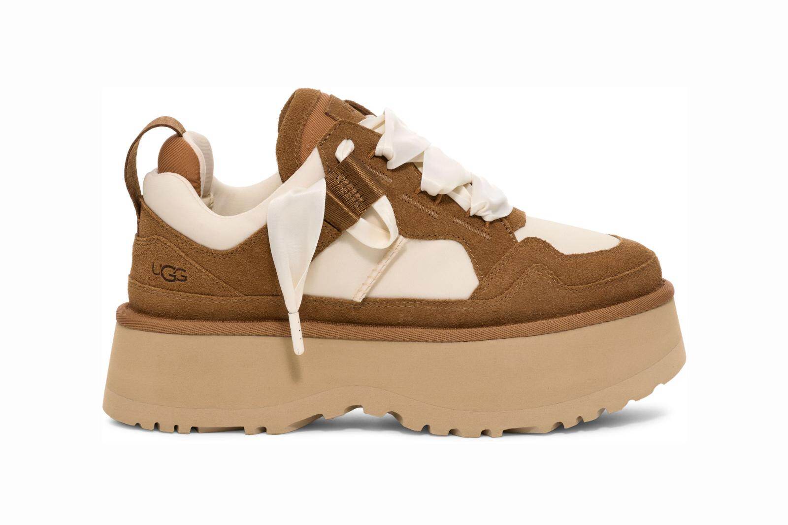 UGG 厚底 スニーカー スリッポン 22.5 UGG新作”厚さ57mm”のボリュームレーススニーカー＆スリッポン