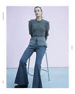 フィーニー 2025-26年秋冬コレクション、柔らかな抜け感のモノトーン｜写真18