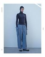 フィーニー 2025-26年秋冬コレクション、柔らかな抜け感のモノトーン｜写真33