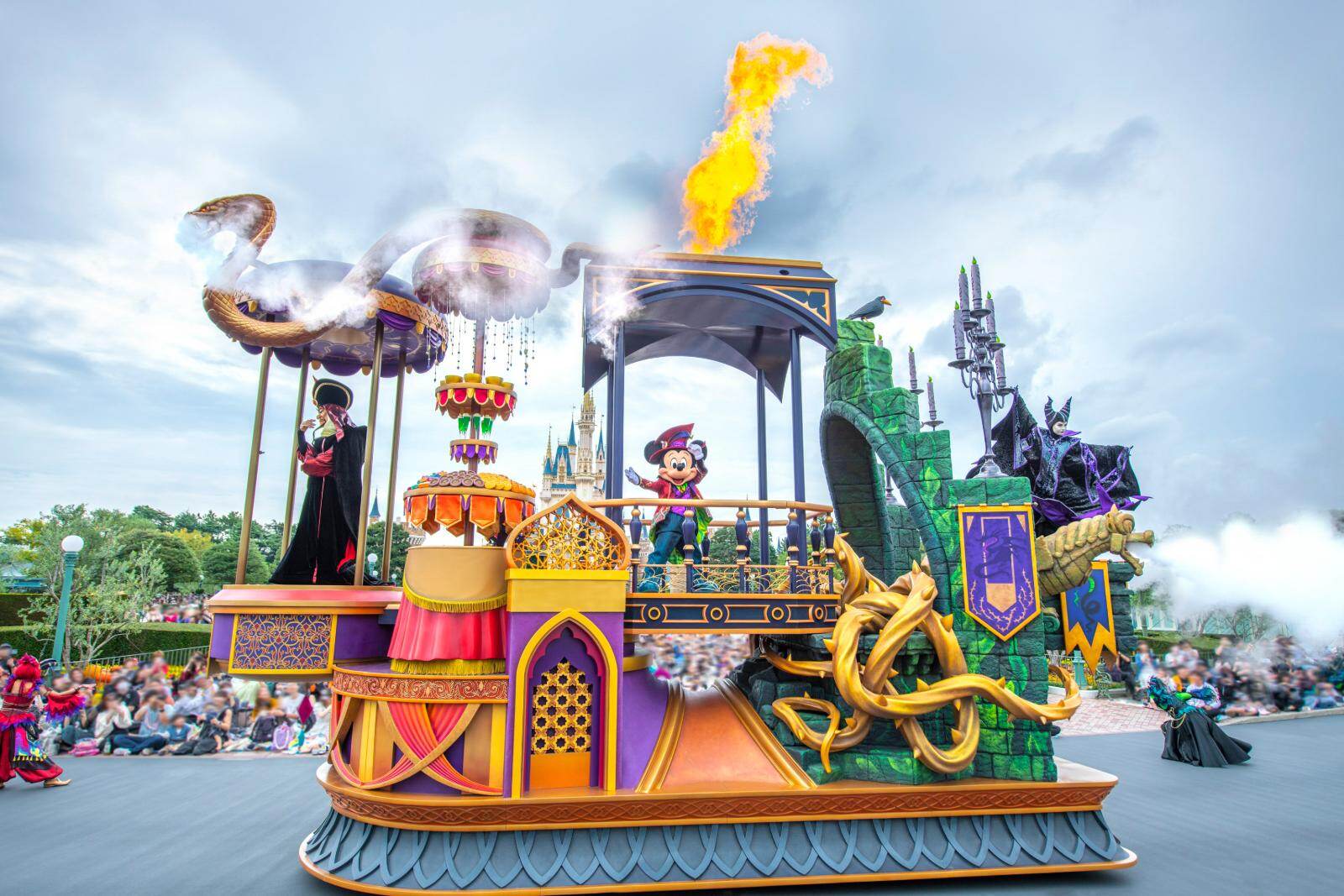 ディズニー 夢と魔法の90年展 ミッキーマウスからピクサーまで