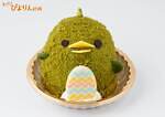 ひよこ型スイーツ「恐竜ぴよりん」羊羹を抹茶ババロアで包んだ和ケーキ、“とげとげ”＆卵型チョコをオン｜写真1