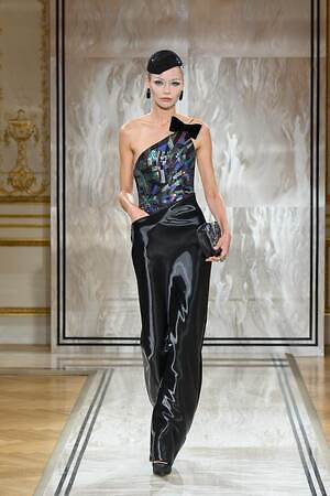 ジョルジオ アルマーニ プリヴェ(GIORGIO ARMANI PRIVÉ) 2025-26年秋冬ウィメンズコレクション  - 写真18