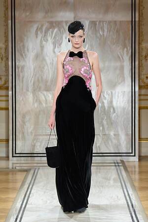 ジョルジオ アルマーニ プリヴェ(GIORGIO ARMANI PRIVÉ) 2025-26年秋冬ウィメンズコレクション  - 写真19