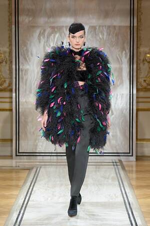 ジョルジオ アルマーニ プリヴェ(GIORGIO ARMANI PRIVÉ) 2025-26年秋冬ウィメンズコレクション  - 写真21