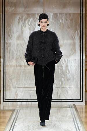 ジョルジオ アルマーニ プリヴェ(GIORGIO ARMANI PRIVÉ) 2025-26年秋冬ウィメンズコレクション  - 写真23
