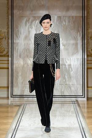 ジョルジオ アルマーニ プリヴェ(GIORGIO ARMANI PRIVÉ) 2025-26年秋冬ウィメンズコレクション  - 写真34