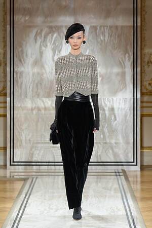 ジョルジオ アルマーニ プリヴェ(GIORGIO ARMANI PRIVÉ) 2025-26年秋冬ウィメンズコレクション  - 写真35