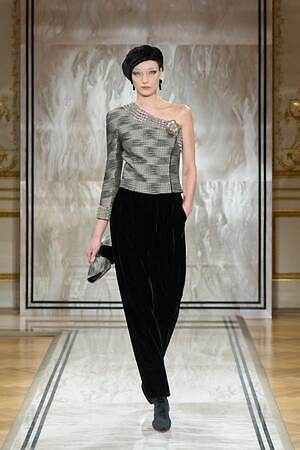 ジョルジオ アルマーニ プリヴェ(GIORGIO ARMANI PRIVÉ) 2025-26年秋冬ウィメンズコレクション  - 写真36