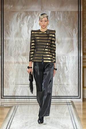 ジョルジオ アルマーニ プリヴェ(GIORGIO ARMANI PRIVÉ) 2025-26年秋冬ウィメンズコレクション  - 写真40