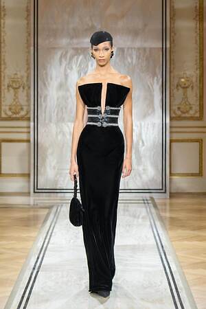 ジョルジオ アルマーニ プリヴェ(GIORGIO ARMANI PRIVÉ) 2025-26年秋冬ウィメンズコレクション  - 写真49