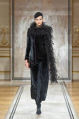 ジョルジオ アルマーニ プリヴェ(GIORGIO ARMANI PRIVÉ) 2025-26年秋冬ウィメンズコレクション  - 写真53