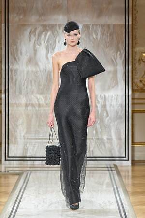 ジョルジオ アルマーニ プリヴェ(GIORGIO ARMANI PRIVÉ) 2025-26年秋冬ウィメンズコレクション  - 写真61