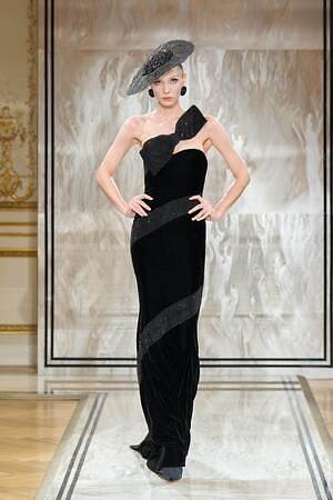 ジョルジオ アルマーニ プリヴェ(GIORGIO ARMANI PRIVÉ) 2025-26年秋冬ウィメンズコレクション  - 写真73