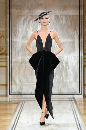 ジョルジオ アルマーニ プリヴェ(GIORGIO ARMANI PRIVÉ) 2025-26年秋冬ウィメンズコレクション  - 写真74